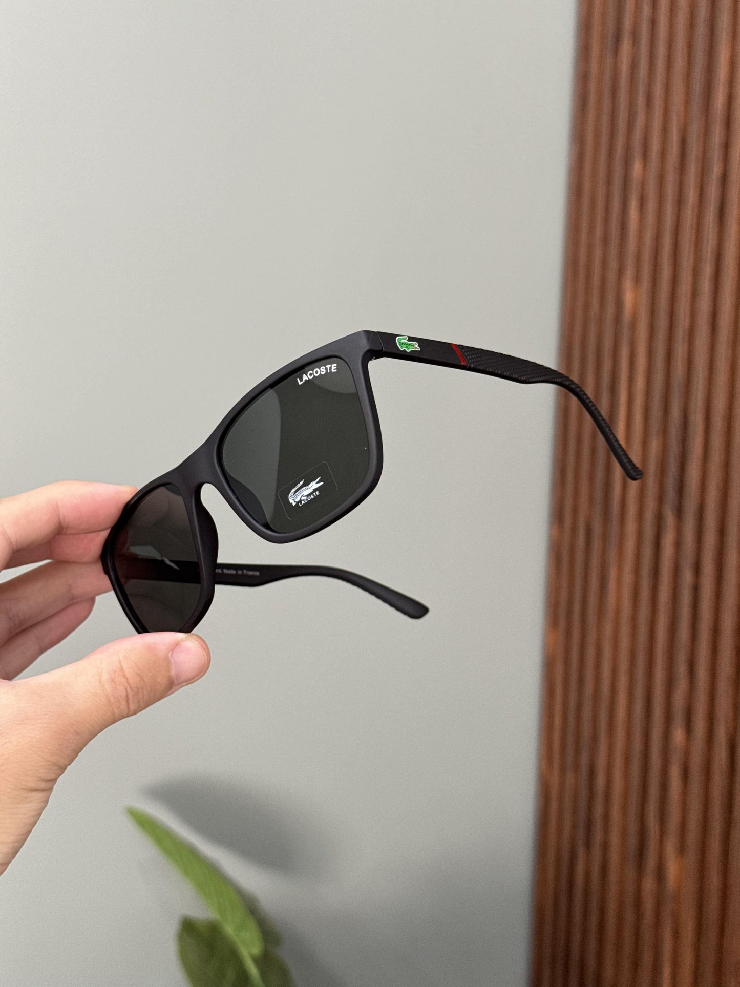 Lunette Lacoste
