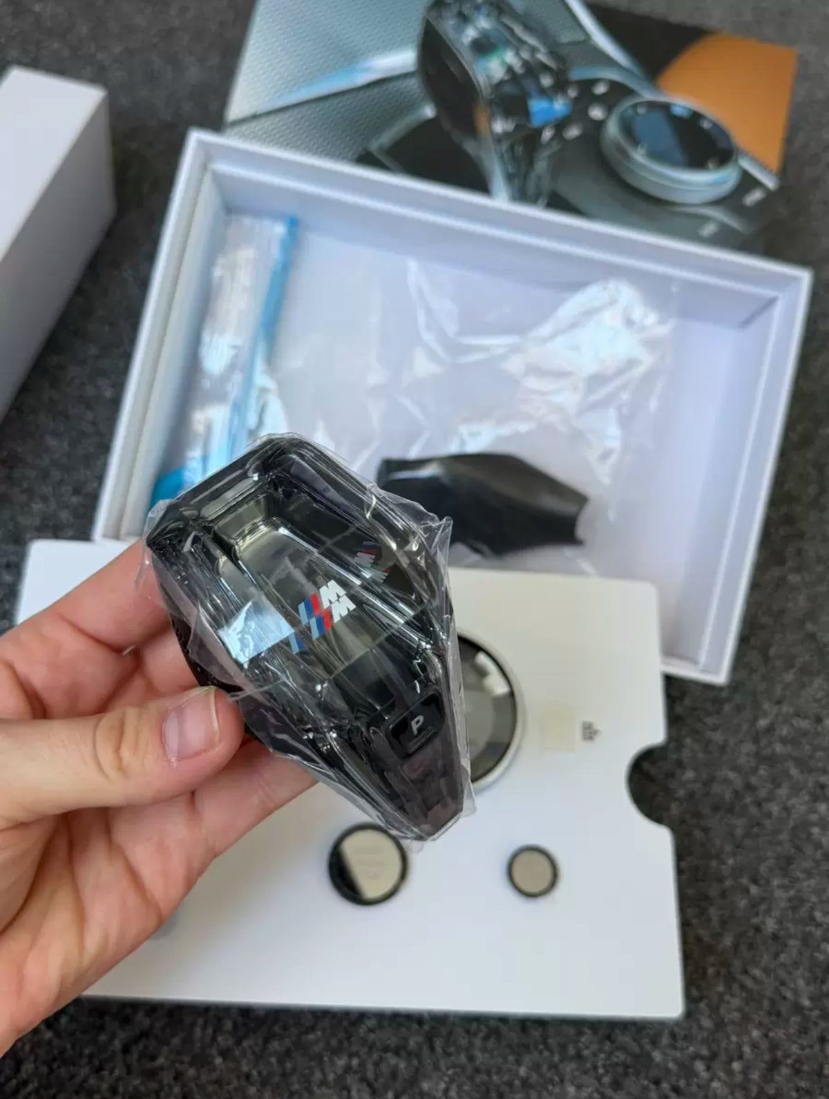 CRYSTAL CONTROLS ( BMW )